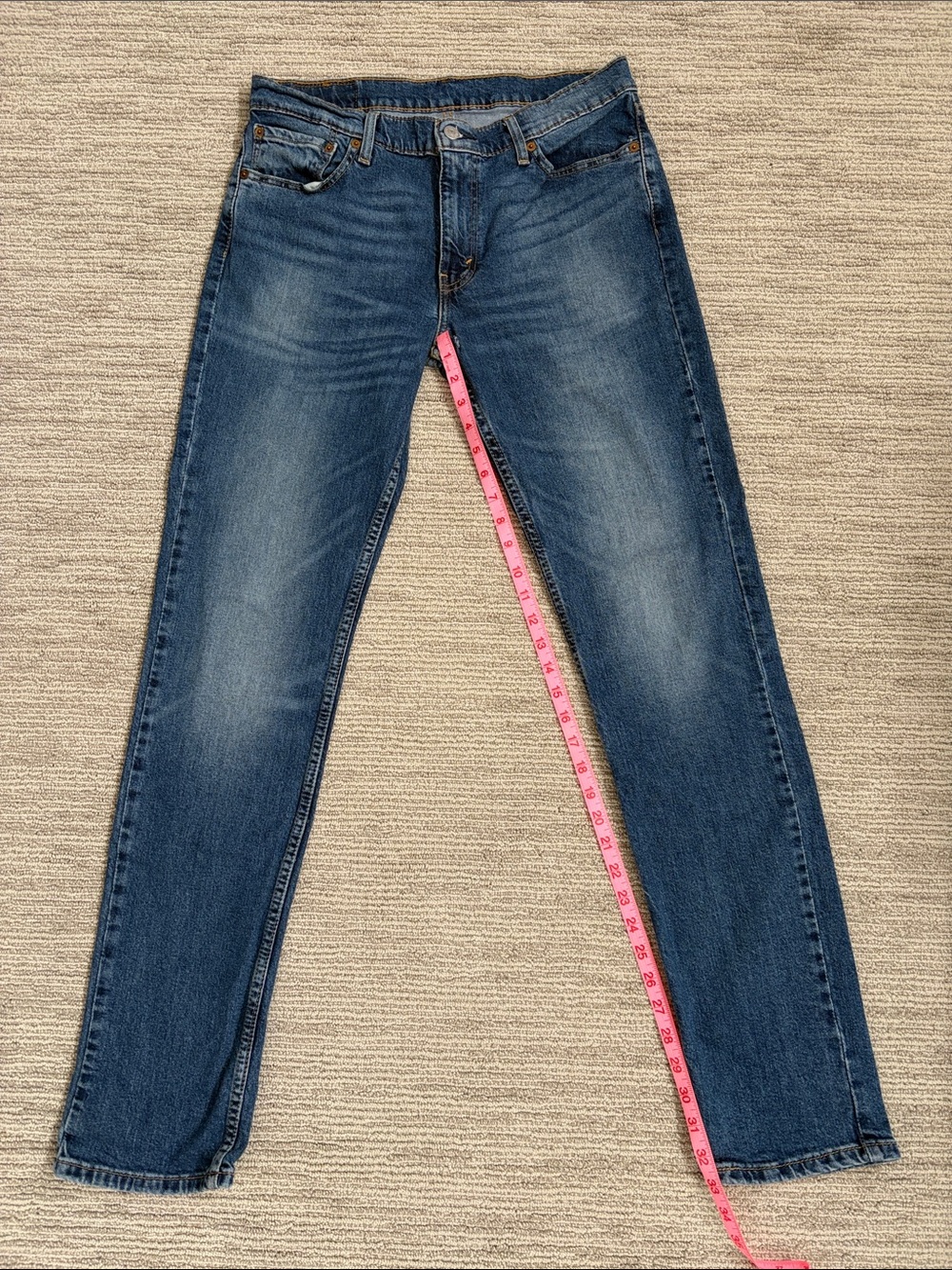 Levi's Men's Straight Jeans - Medium Blue Wash size 33W 34L
